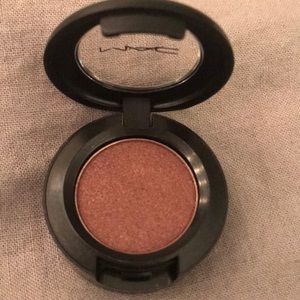 Never used Mac eyeshadow in Star Violet